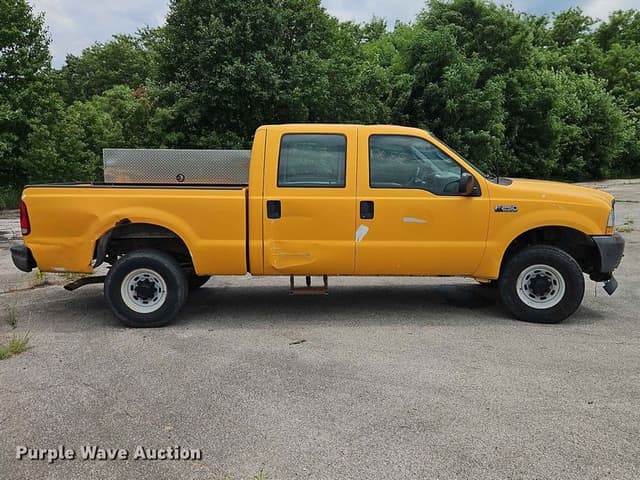 Image of Ford F-250 equipment image 3