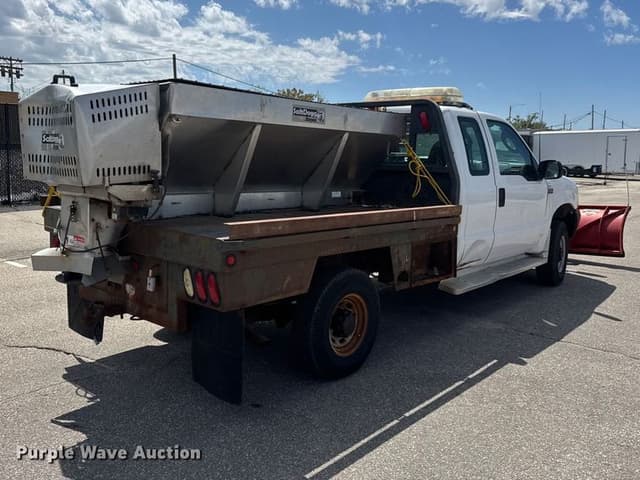 Image of Ford F-250 equipment image 4