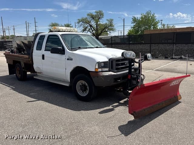 Image of Ford F-250 equipment image 2