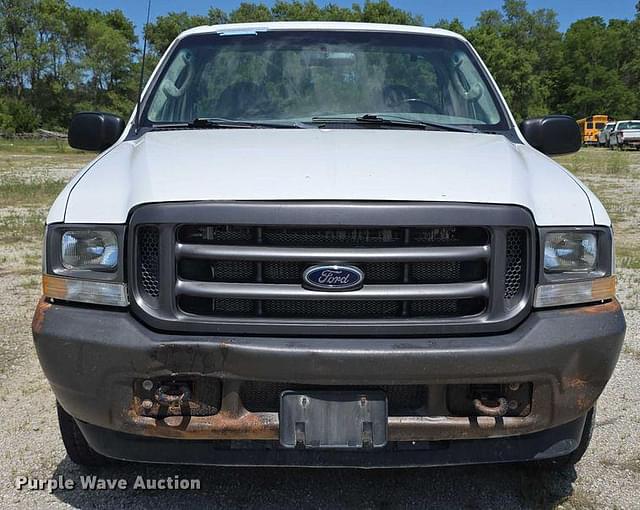 Image of Ford F-250 equipment image 1