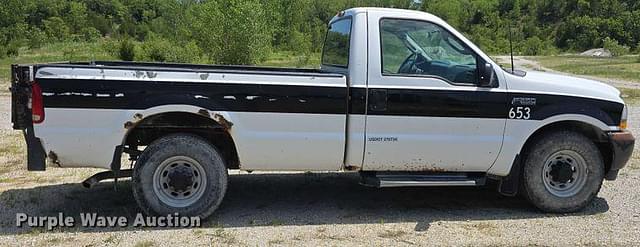 Image of Ford F-250 equipment image 3