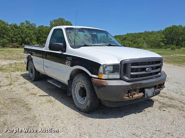 Image of Ford F-250 equipment image 2
