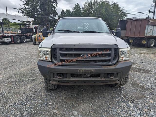 Image of Ford F-250 equipment image 1