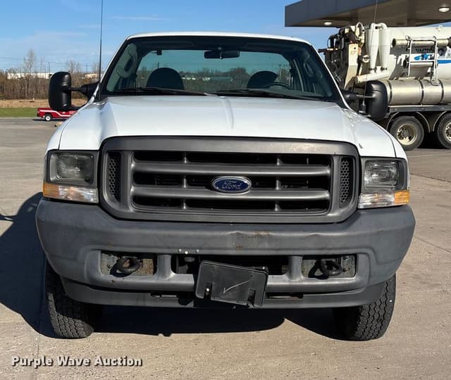 Image of Ford F-250 equipment image 1