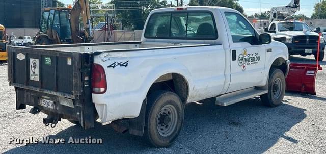 Image of Ford F-250 equipment image 4