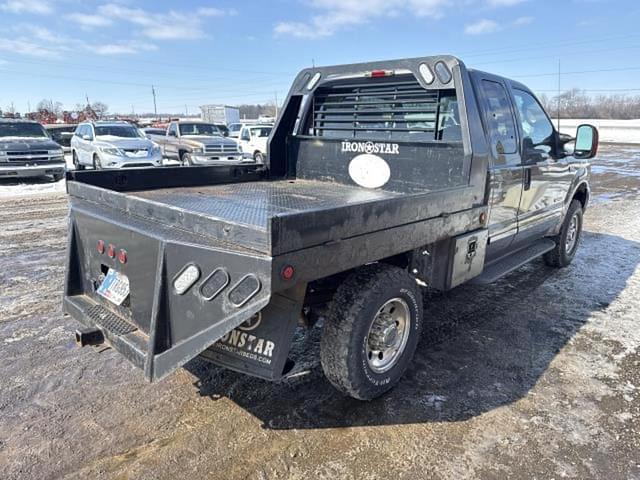 Image of Ford F-250 equipment image 2