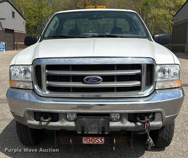 Image of Ford F-250 equipment image 1