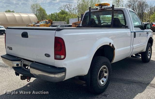 Image of Ford F-250 equipment image 4