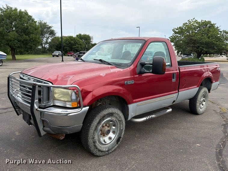 2003 Ford F-250 Equipment Image0