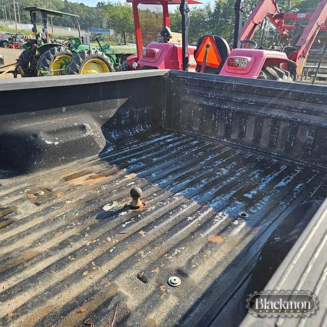 Image of Ford F-250 equipment image 3