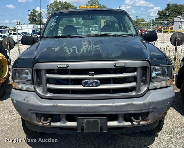 Image of Ford F-250 equipment image 1