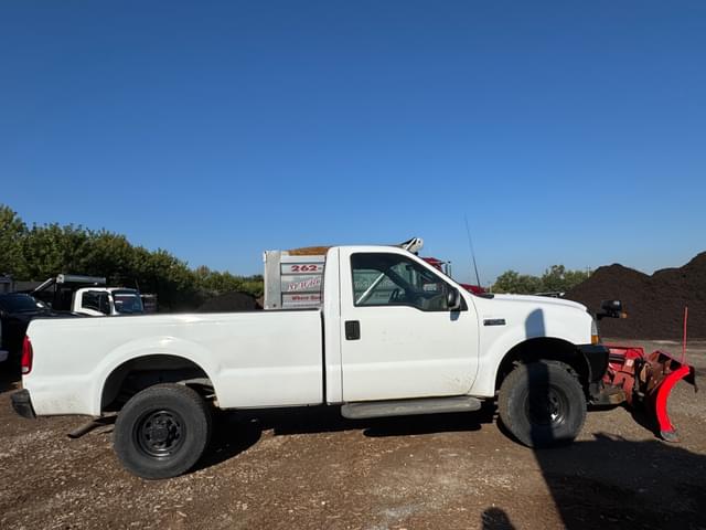 Image of Ford F-250 equipment image 4