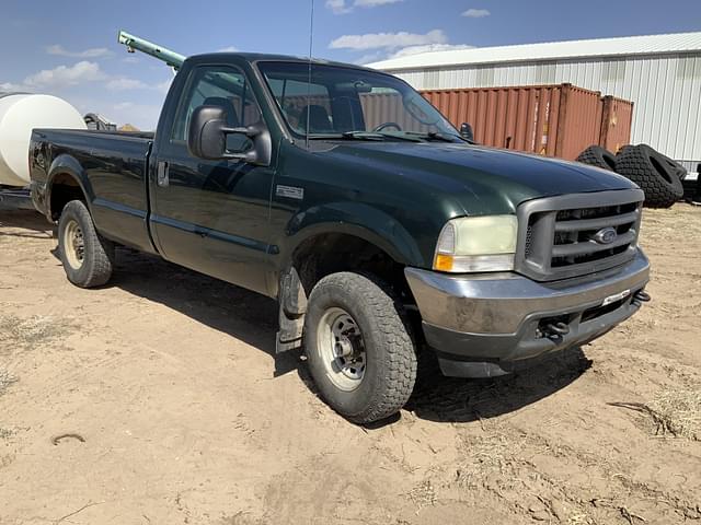 Image of Ford F-250 equipment image 3