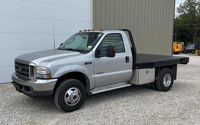 Image of Ford F-350 equipment image 1