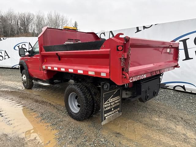 Image of Ford F-350 equipment image 2