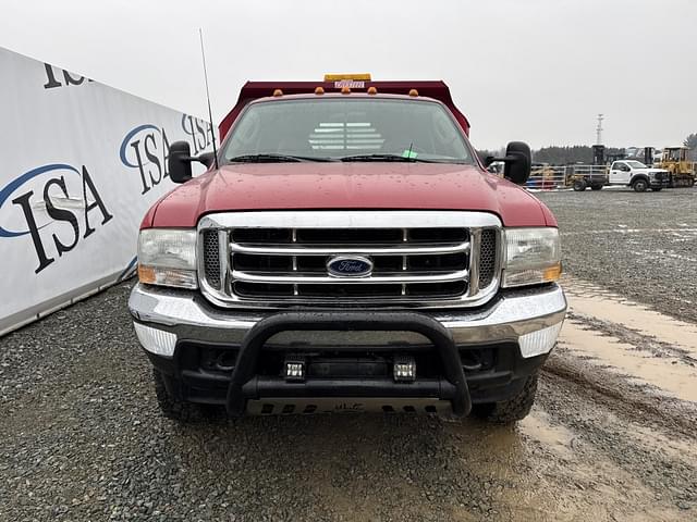 Image of Ford F-350 equipment image 4