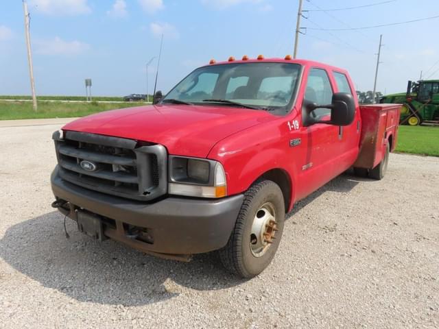 Image of Ford F-350 equipment image 1