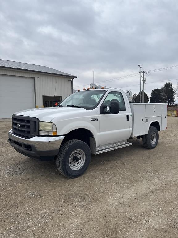 Image of Ford F-350 Primary image