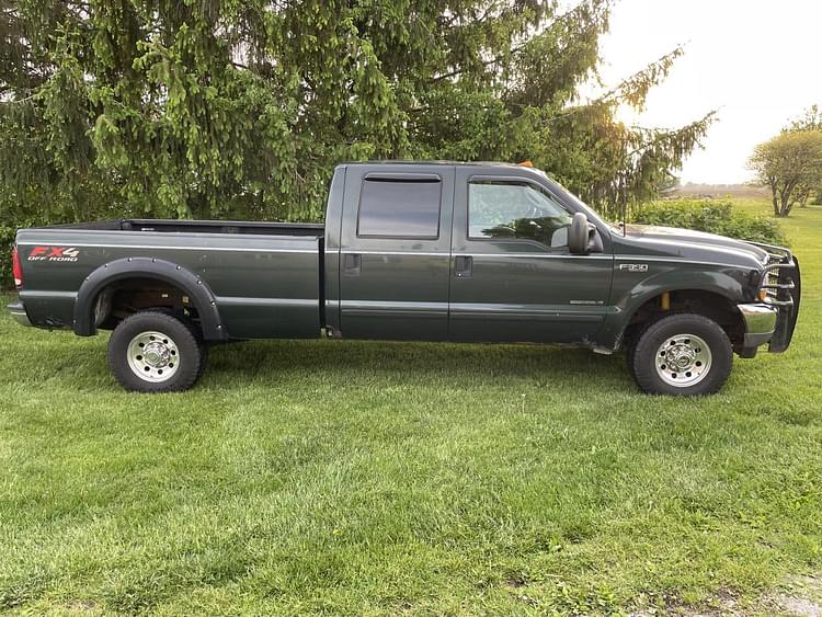 2003 Ford F-350 Equipment Image0