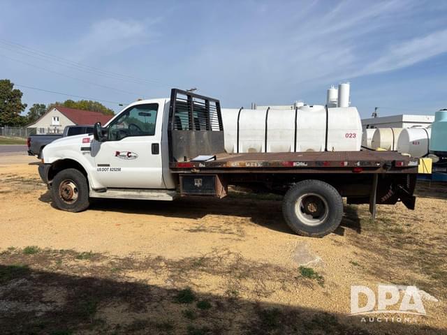 Image of Ford F-350 equipment image 1