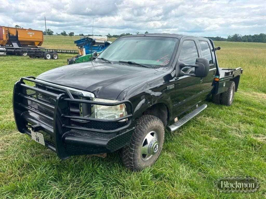 2003 Ford F-350 Equipment Image0