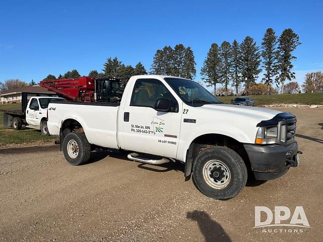 Image of Ford F-350 equipment image 1