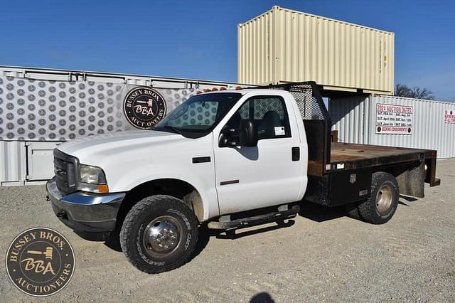 Image of Ford F-350 equipment image 1