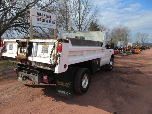 Image of Ford F-350 equipment image 1