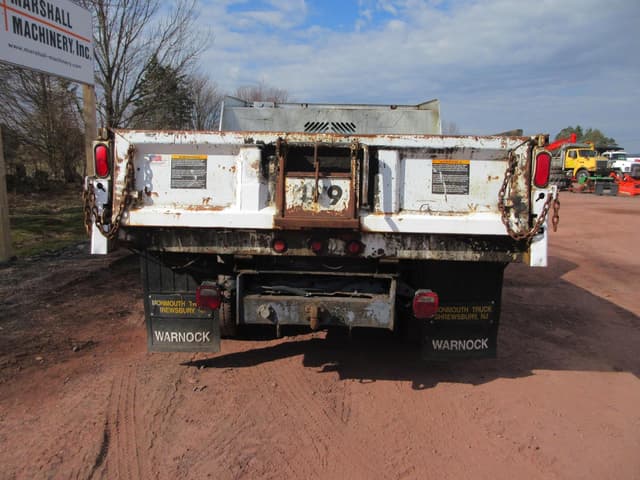 Image of Ford F-350 equipment image 2