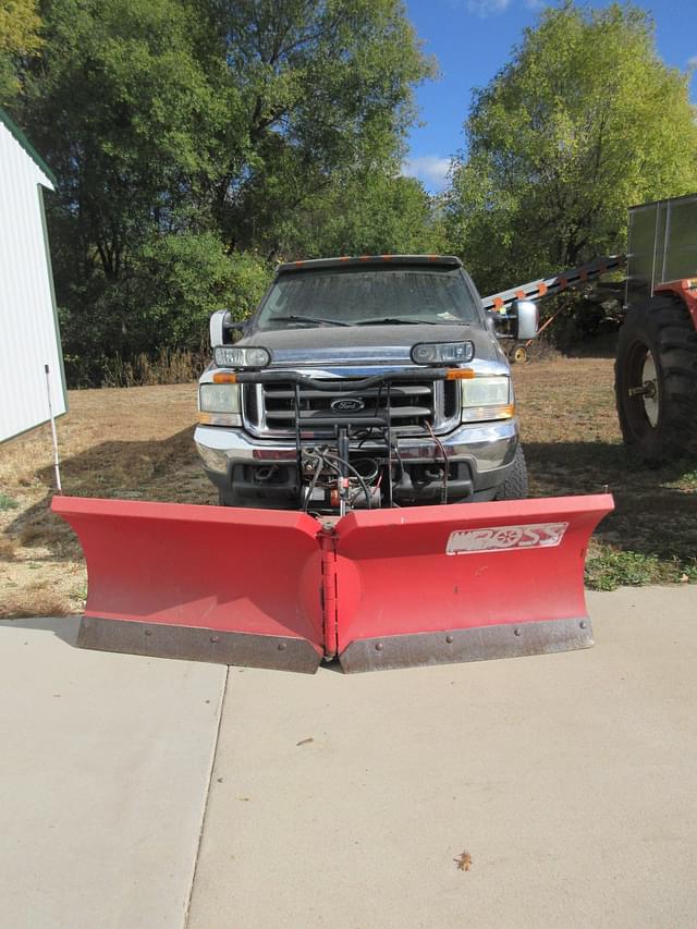 Image of Ford F-350 equipment image 1