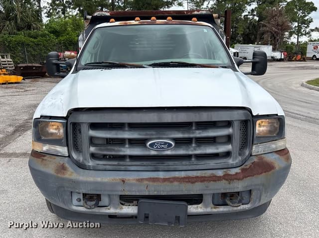 Image of Ford F-350 equipment image 1