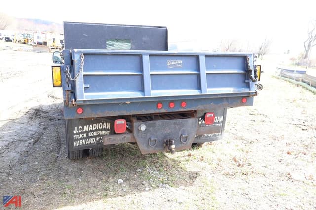 Image of Ford F-350 equipment image 4