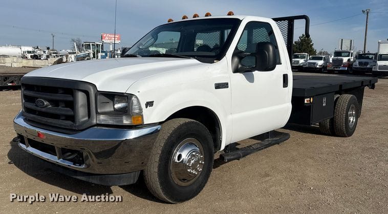 2003 Ford F-350 Equipment Image0