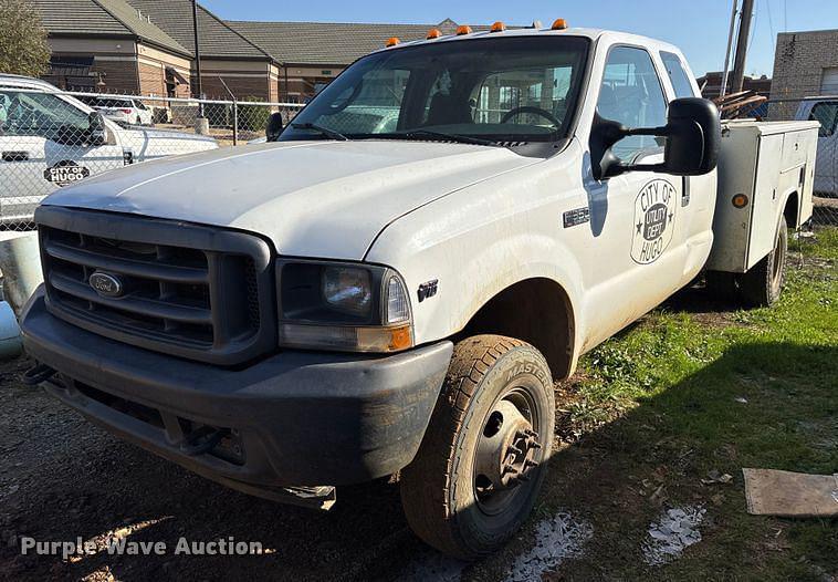 Image of Ford F-350 Primary image