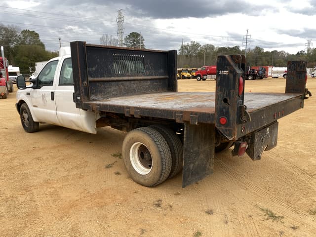 Image of Ford F-350 equipment image 1