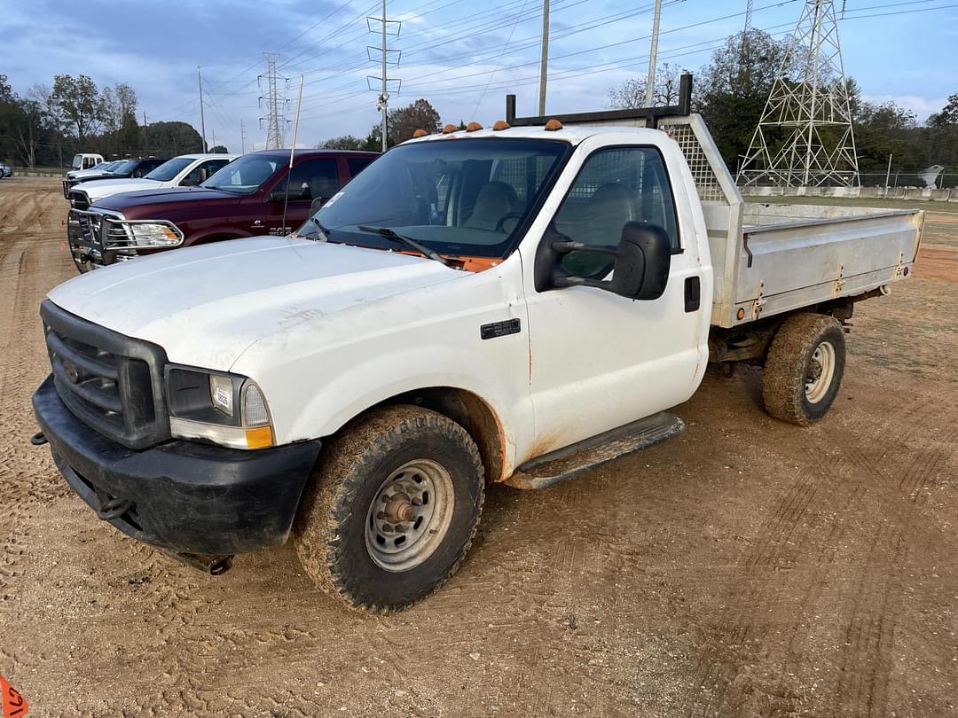 Image of Ford F-350 Primary image