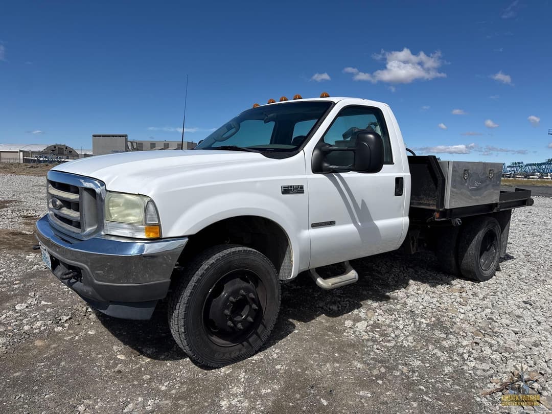Image of Ford F-450 Primary image