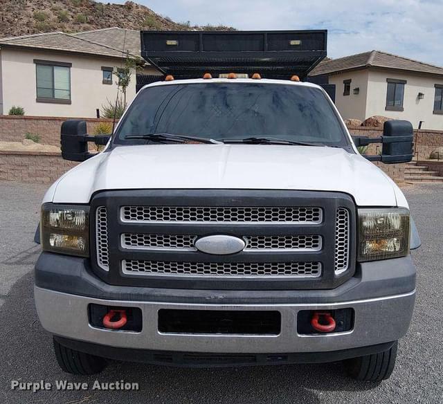 Image of Ford F-450 equipment image 1