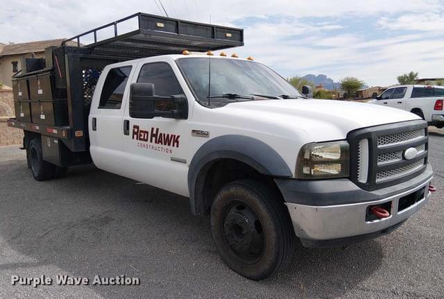 Image of Ford F-450 equipment image 2