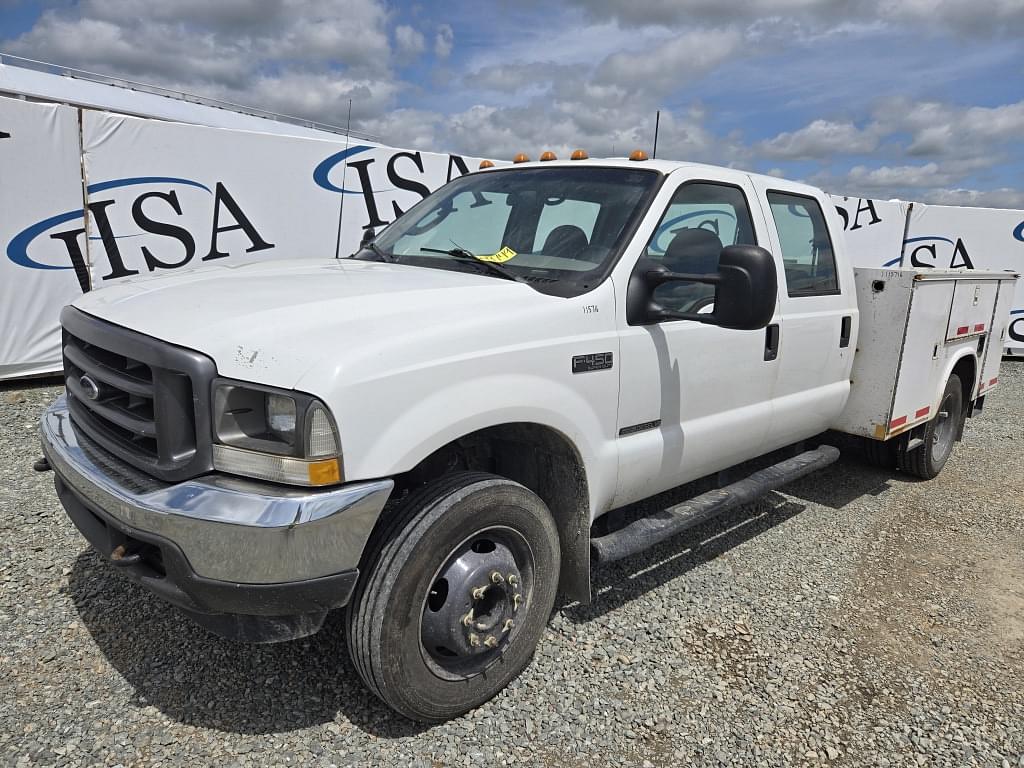 Image of Ford F-450 Primary image