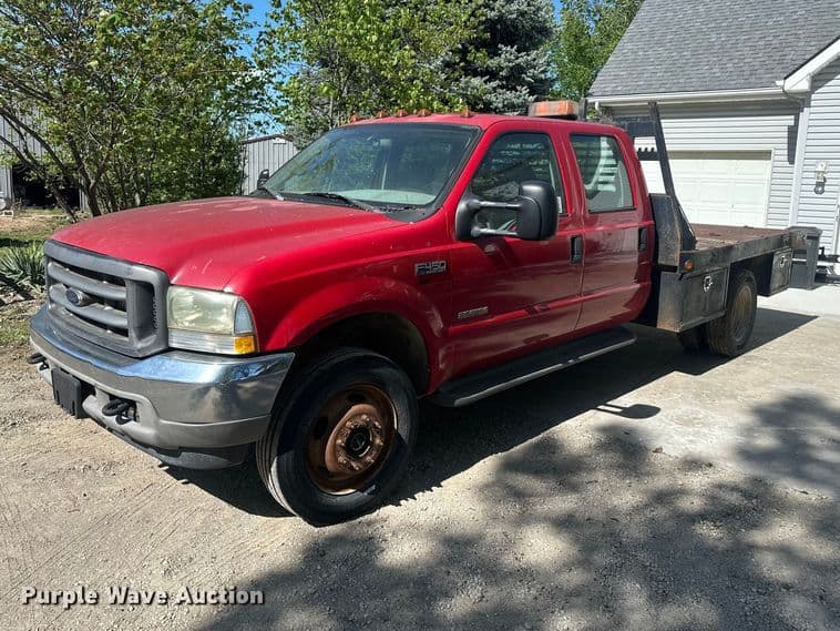 Image of Ford F-450 Primary image