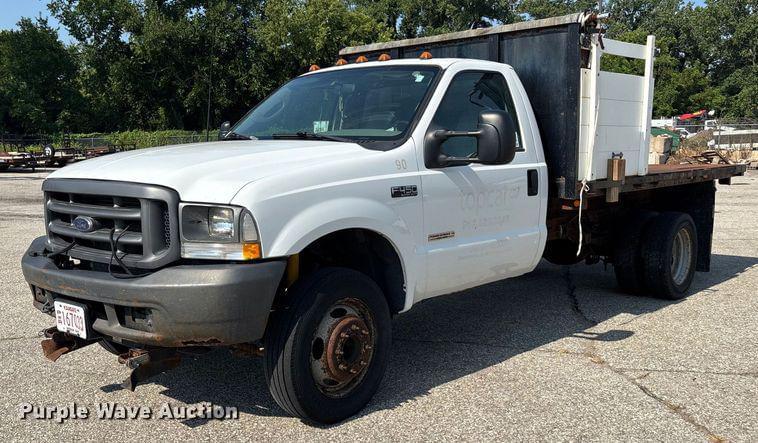 Image of Ford F-450 Primary image