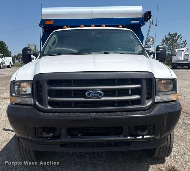 Image of Ford F-450 equipment image 1
