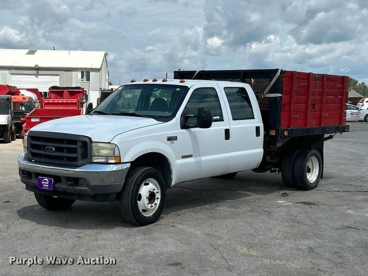 2003 Ford F-450 Equipment Image0