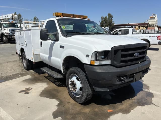 Image of Ford F-450 equipment image 1