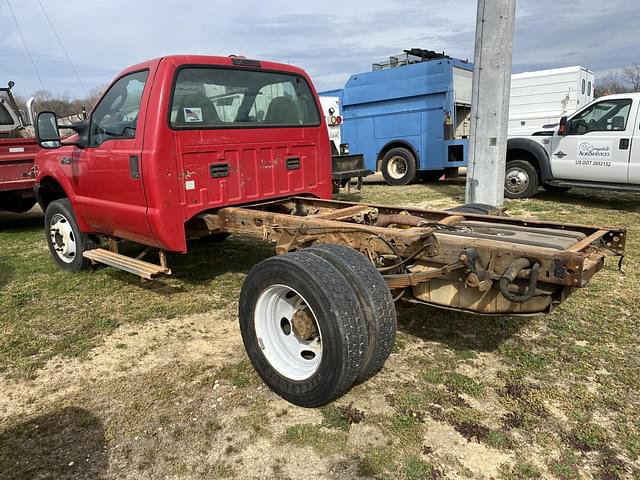 Image of Ford F-450 equipment image 1