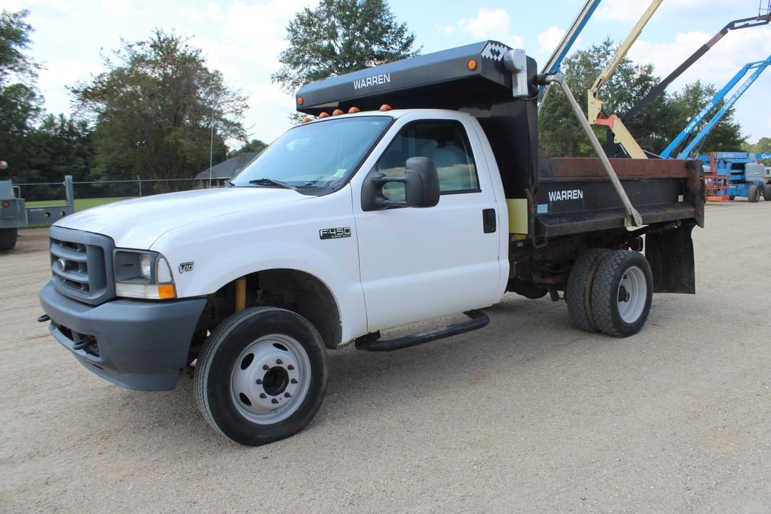 Image of Ford F-450 Primary image
