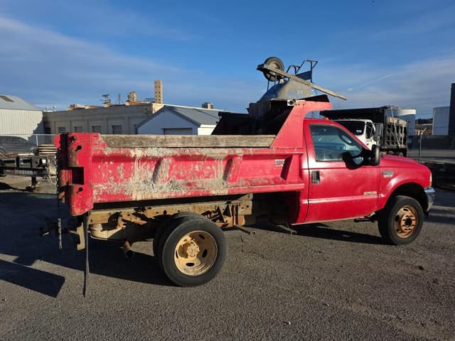 Image of Ford F-450 equipment image 1