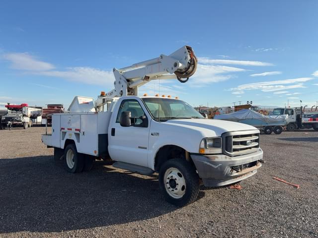 Image of Ford F-550 equipment image 2