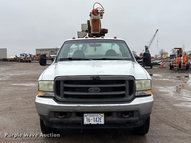 Image of Ford F-550 equipment image 1